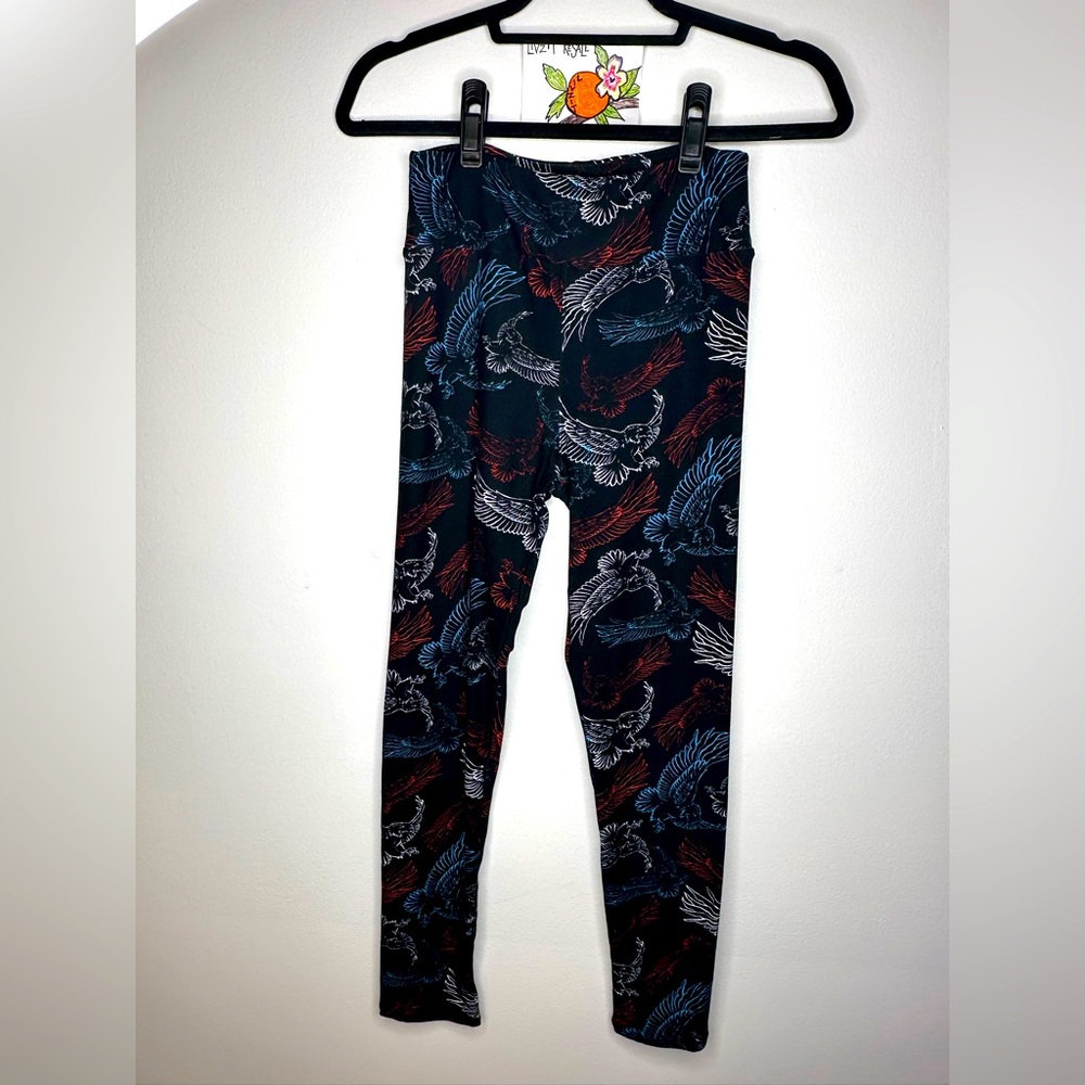 LuLaRoe 4th of July leggings with red white and blue eagles. One size, NBW